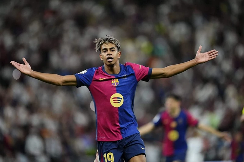 ديكو: لامين يامال موهبة استثنائية.. ورابينيا يعزز فريقنا بشخصيته القوية